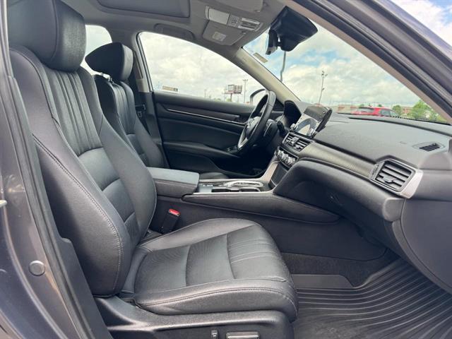 used 2020 Honda Accord Hybrid car, priced at $30,999