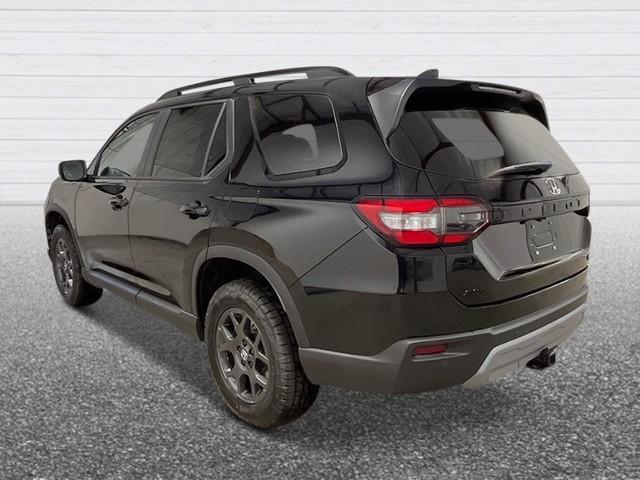 new 2025 Honda Pilot car, priced at $51,635