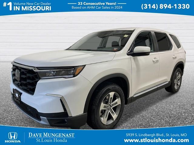 new 2025 Honda Pilot car, priced at $48,235