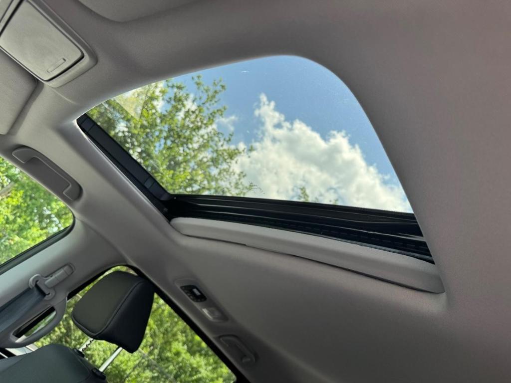 used 2023 Honda Odyssey car, priced at $40,390
