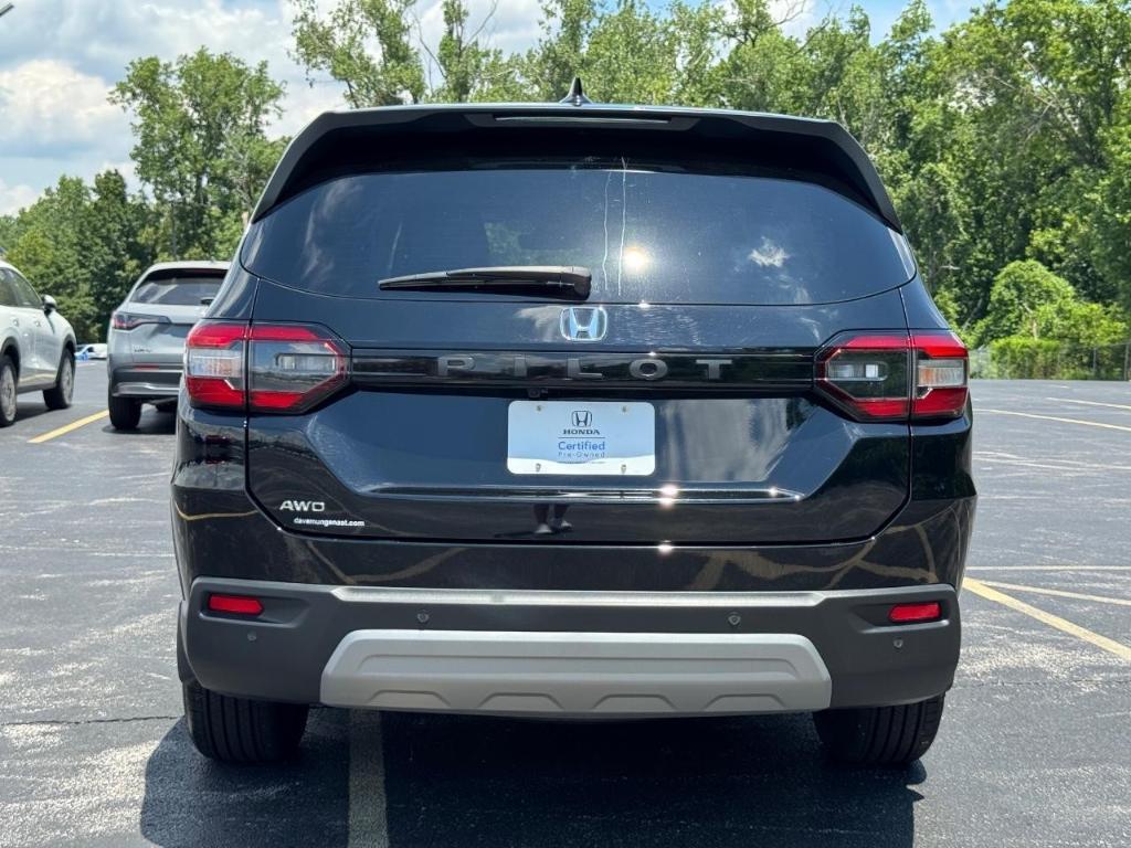 used 2025 Honda Pilot car, priced at $45,991