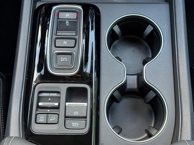 used 2025 Honda Pilot car, priced at $45,275