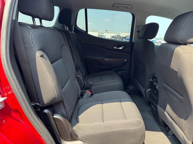 used 2022 GMC Acadia car, priced at $25,793