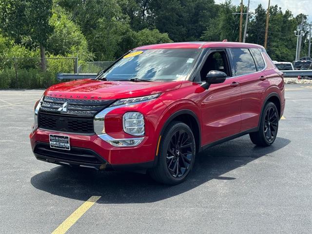 used 2023 Mitsubishi Outlander car, priced at $29,391
