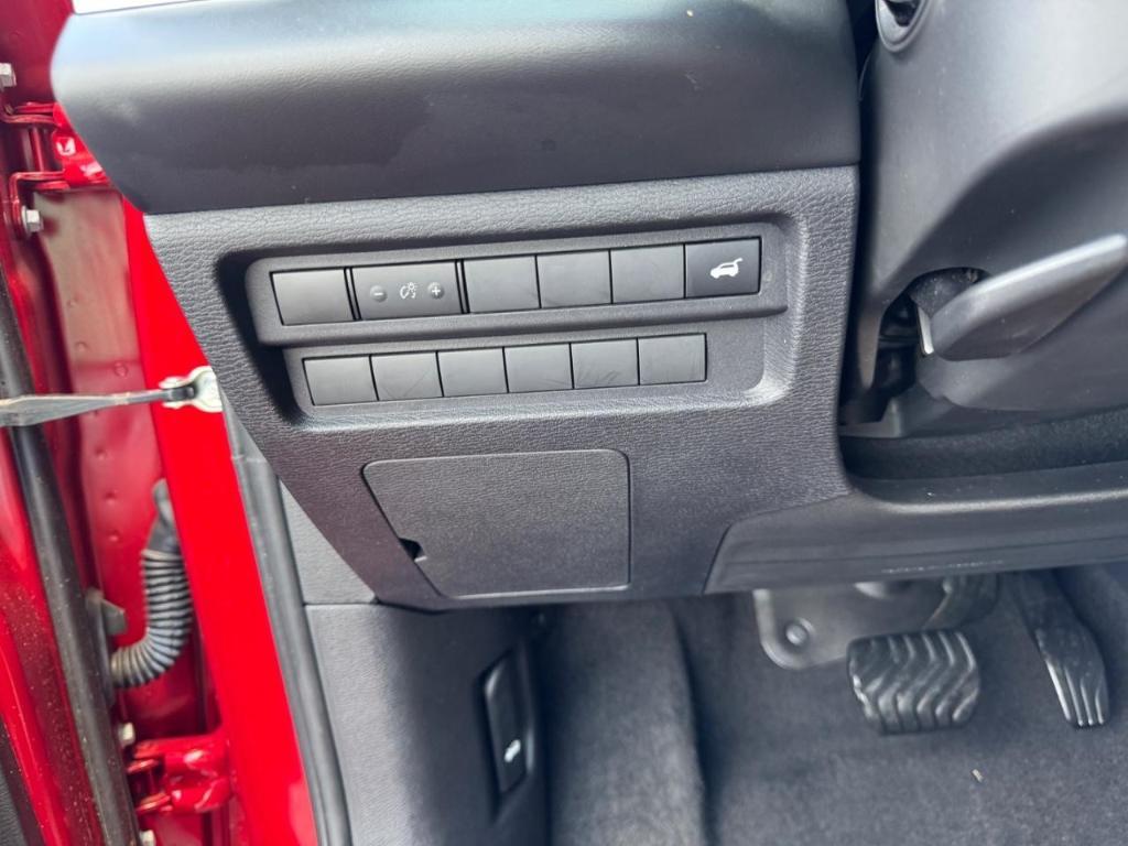 used 2023 Mitsubishi Outlander car, priced at $29,391