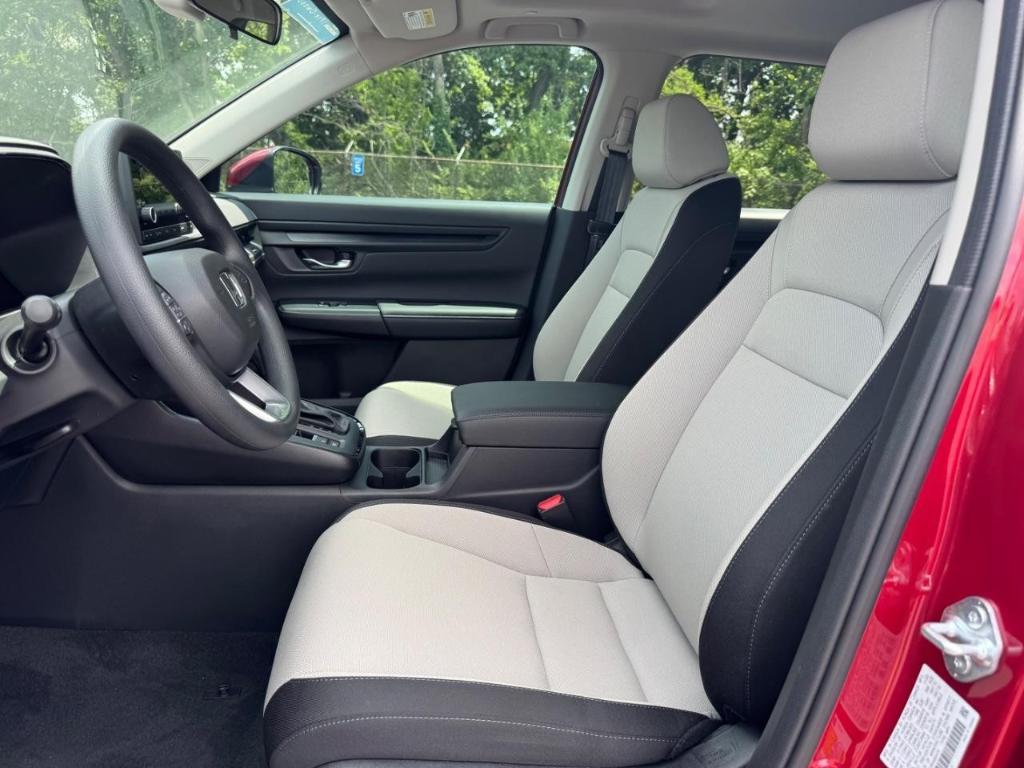 used 2024 Honda CR-V car, priced at $35,317