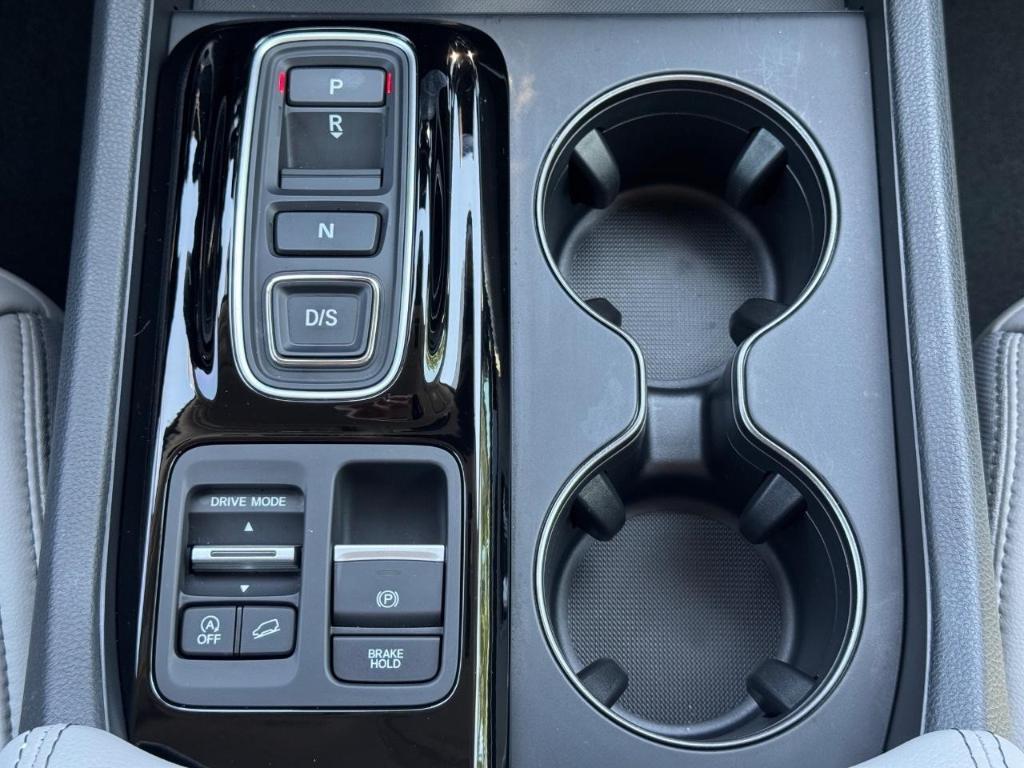 used 2025 Honda Pilot car, priced at $46,499