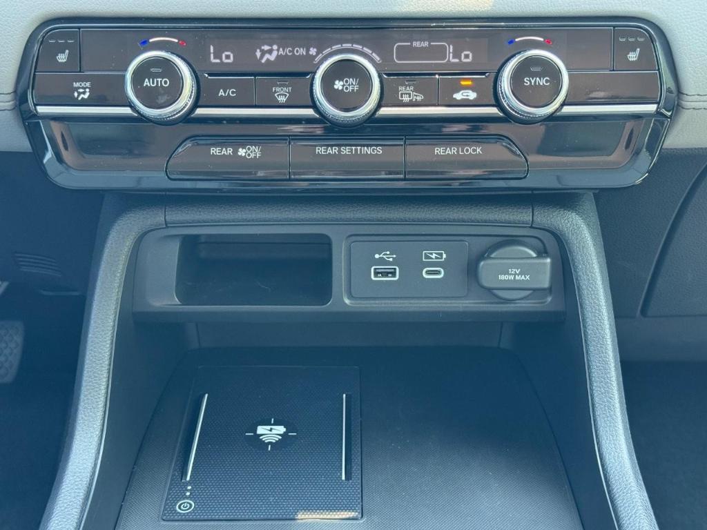 used 2025 Honda Pilot car, priced at $46,499