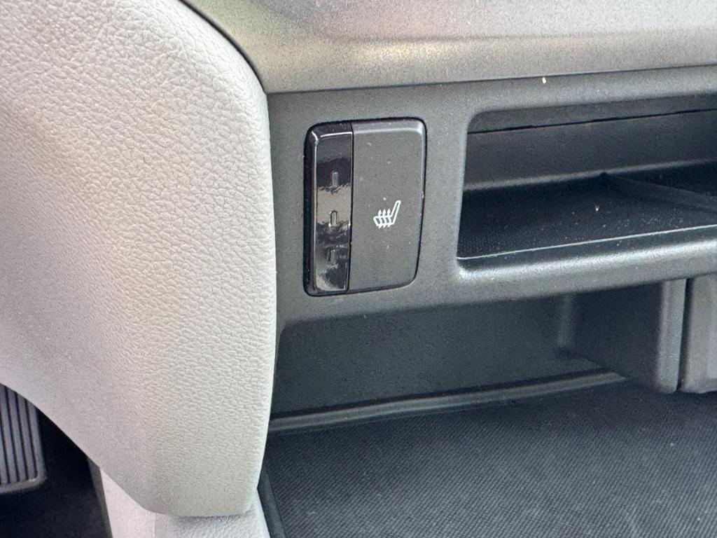 used 2021 Honda Pilot car, priced at $31,999