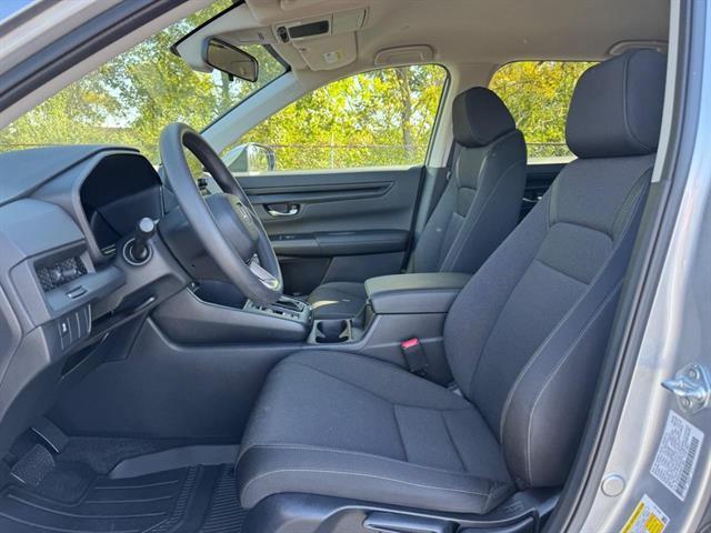 used 2025 Honda CR-V car, priced at $30,958