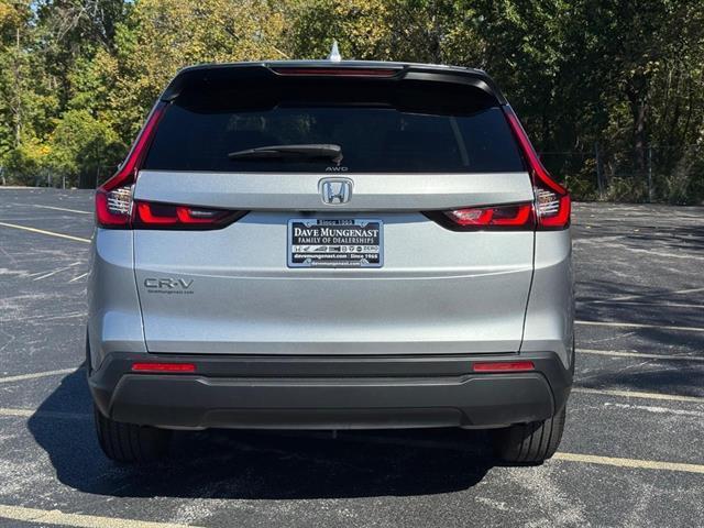 used 2025 Honda CR-V car, priced at $30,958