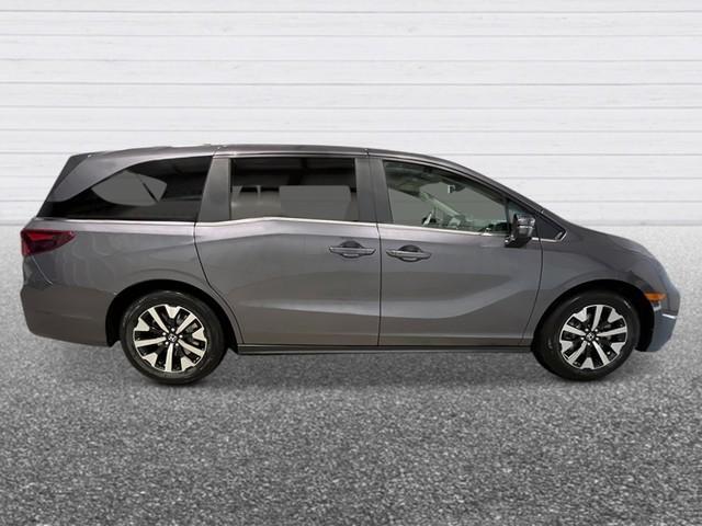 new 2026 Honda Odyssey car, priced at $44,290