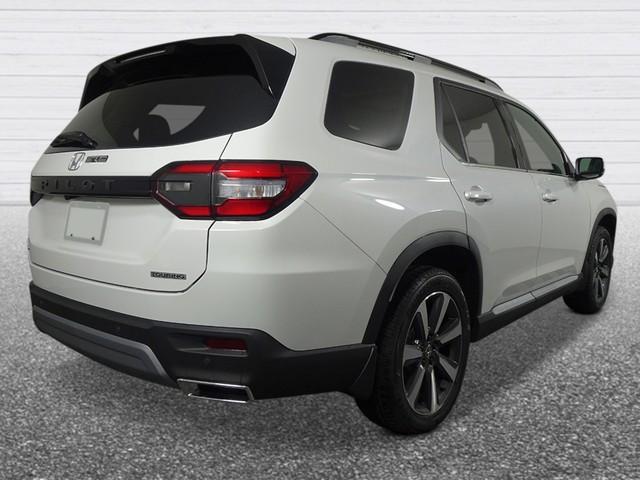 new 2025 Honda Pilot car, priced at $52,280
