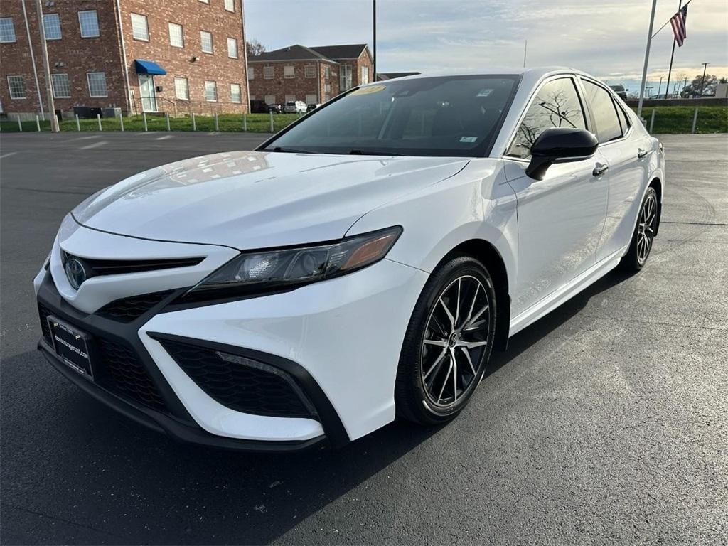 used 2022 Toyota Camry Hybrid car, priced at $27,501