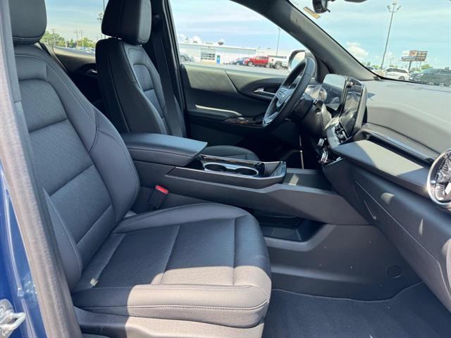 used 2025 Chevrolet Equinox car, priced at $29,999