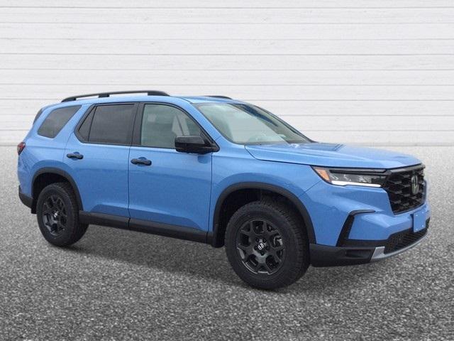 new 2025 Honda Pilot car, priced at $51,255