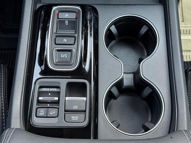 used 2025 Honda Pilot car, priced at $40,669