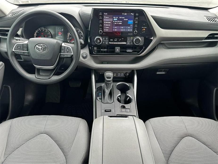 used 2022 Toyota Highlander car, priced at $28,499