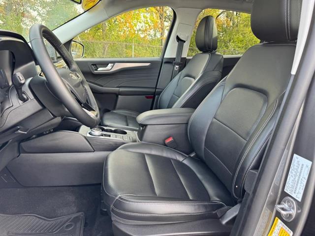 used 2022 Ford Escape car, priced at $24,301