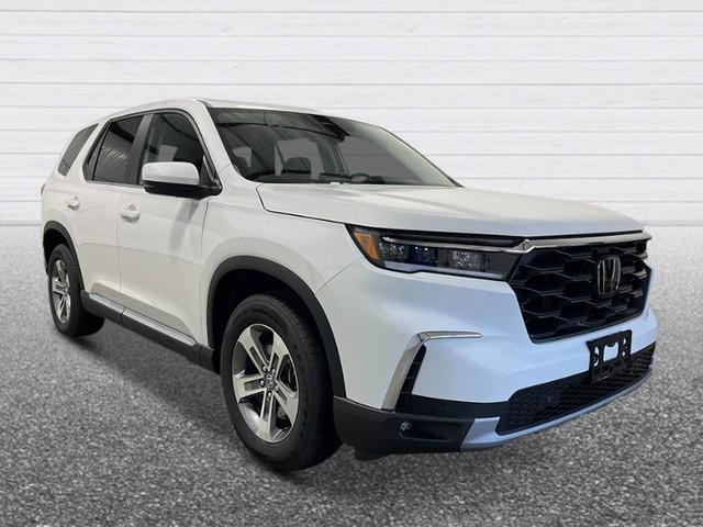 new 2025 Honda Pilot car, priced at $47,550