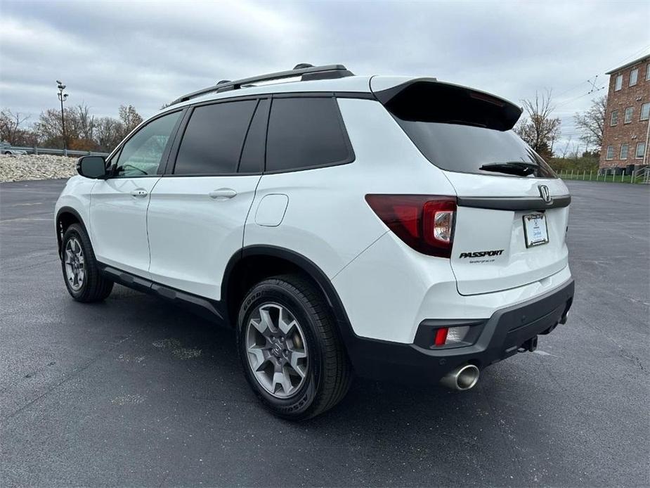 used 2022 Honda Passport car, priced at $31,499