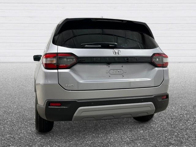 new 2025 Honda Pilot car, priced at $47,095
