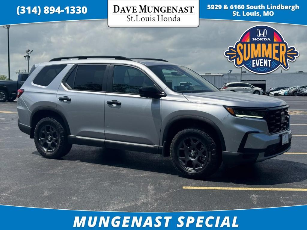 used 2025 Honda Pilot car, priced at $46,653