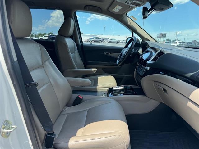 used 2017 Honda Pilot car, priced at $22,999