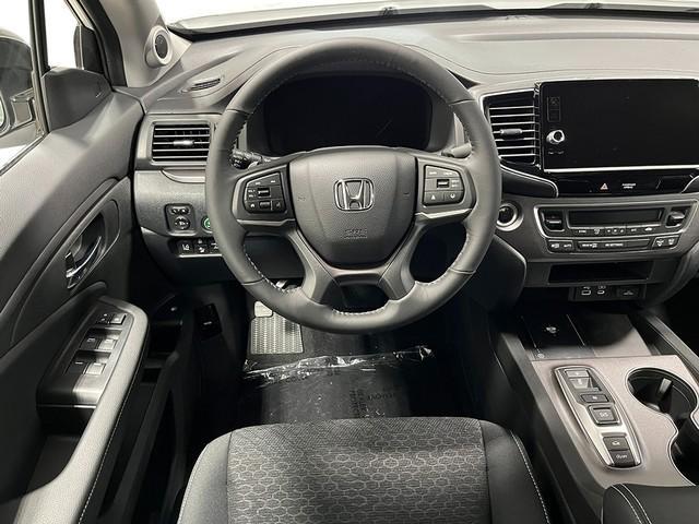 new 2025 Honda Ridgeline car, priced at $40,389