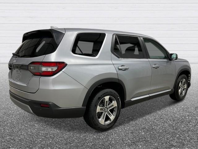 new 2025 Honda Pilot car, priced at $47,095
