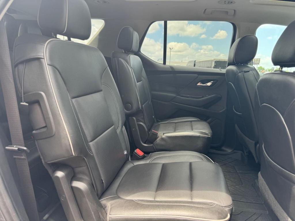used 2021 Chevrolet Traverse car, priced at $28,461