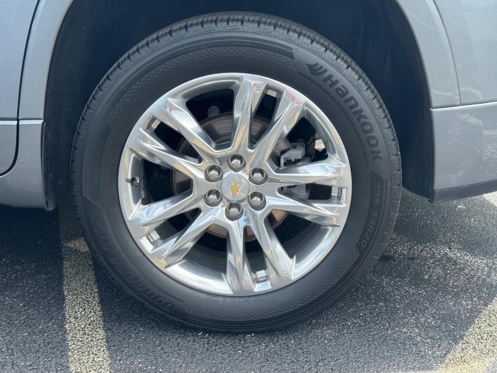used 2021 Chevrolet Traverse car, priced at $28,461