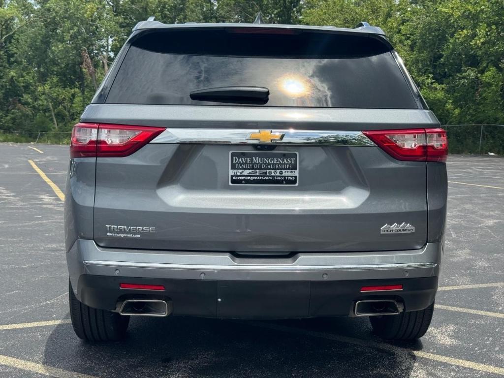 used 2021 Chevrolet Traverse car, priced at $28,461