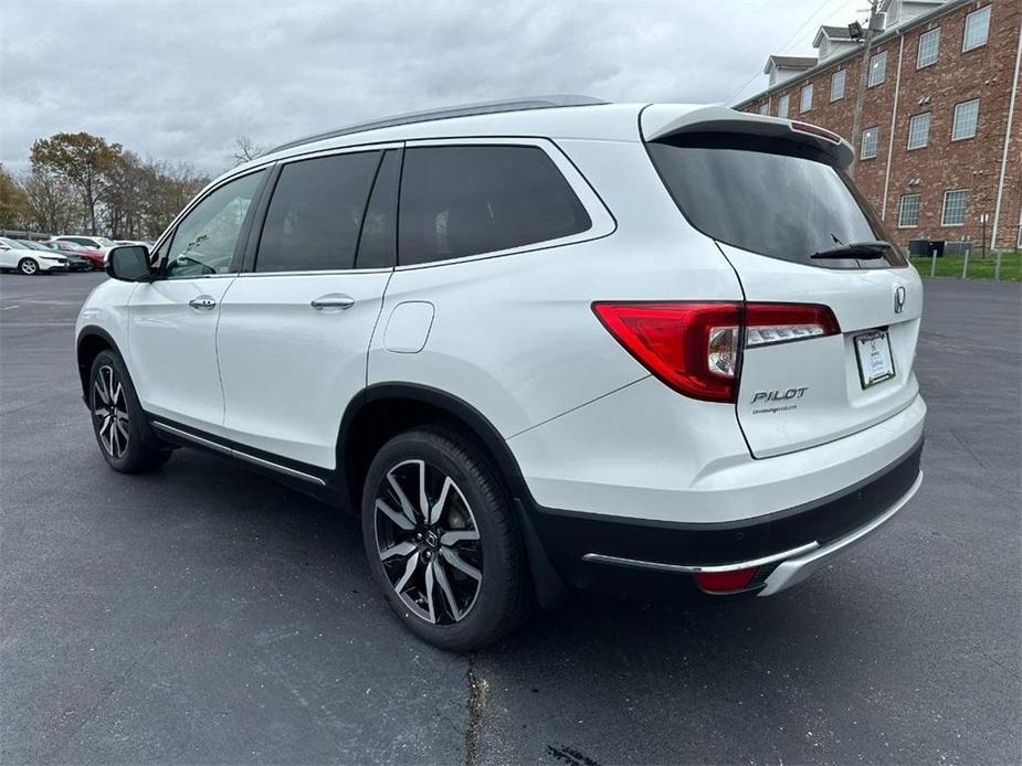 used 2022 Honda Pilot car, priced at $35,999