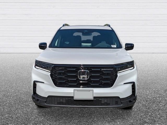 new 2025 Honda Pilot car, priced at $56,530