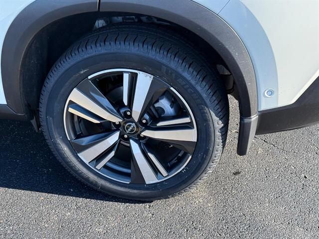 used 2023 Nissan Rogue car, priced at $25,426