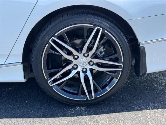 used 2022 Honda Accord car, priced at $33,086
