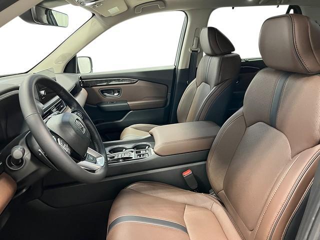 new 2025 Honda Pilot car, priced at $55,760