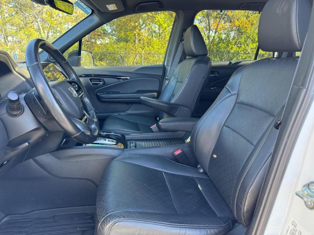 used 2020 Honda Passport car, priced at $26,499