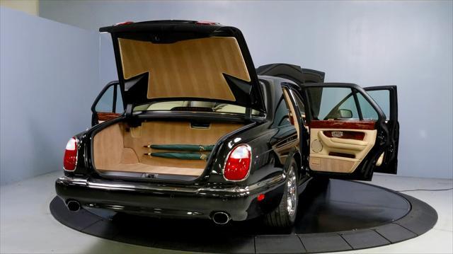 used 2003 Bentley Arnage car, priced at $30,995