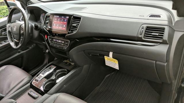 used 2022 Honda Ridgeline car, priced at $35,995