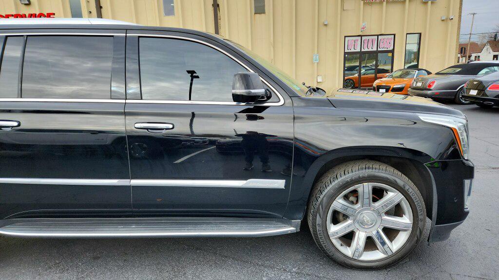 used 2018 Cadillac Escalade ESV car, priced at $18,999