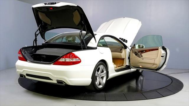 used 2009 Mercedes-Benz SL-Class car, priced at $29,777