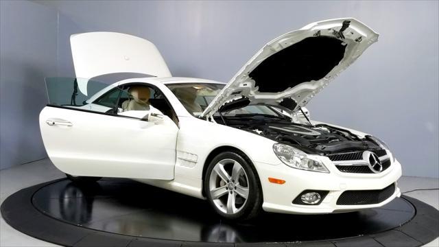 used 2009 Mercedes-Benz SL-Class car, priced at $29,777