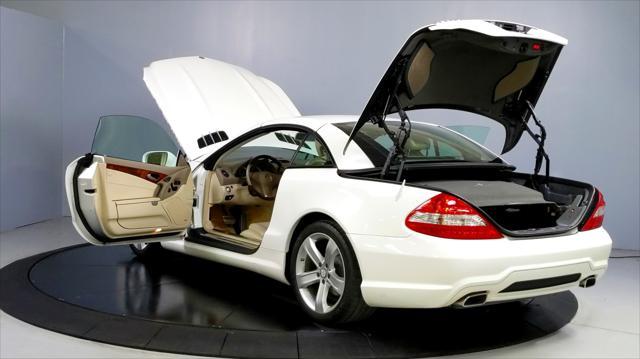 used 2009 Mercedes-Benz SL-Class car, priced at $29,777