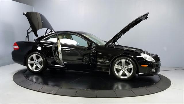 used 2009 Mercedes-Benz SL-Class car, priced at $25,999