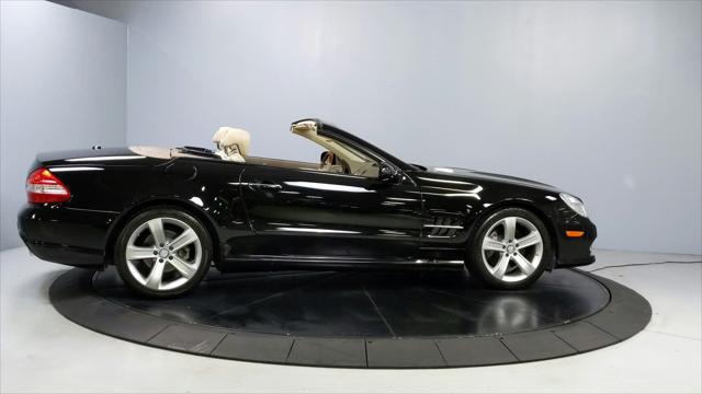 used 2009 Mercedes-Benz SL-Class car, priced at $25,999