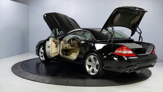 used 2009 Mercedes-Benz SL-Class car, priced at $25,999