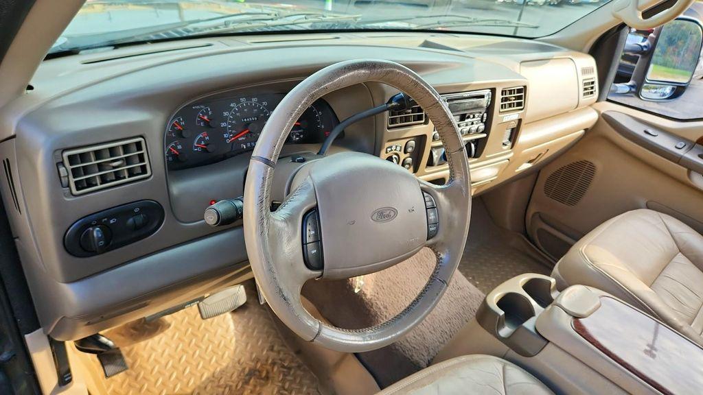 used 2000 Ford Excursion car, priced at $7,995