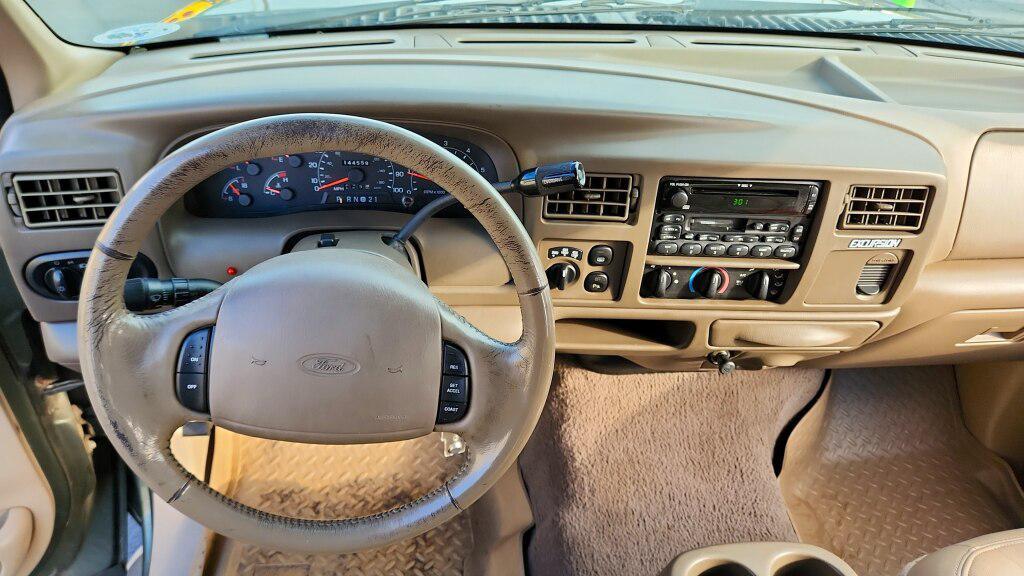 used 2000 Ford Excursion car, priced at $7,995